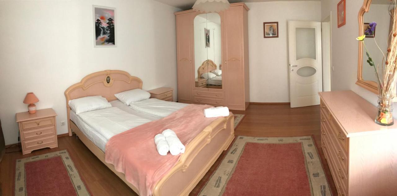 Lotusz Apartments In Nyiregyhaza Exterior photo
